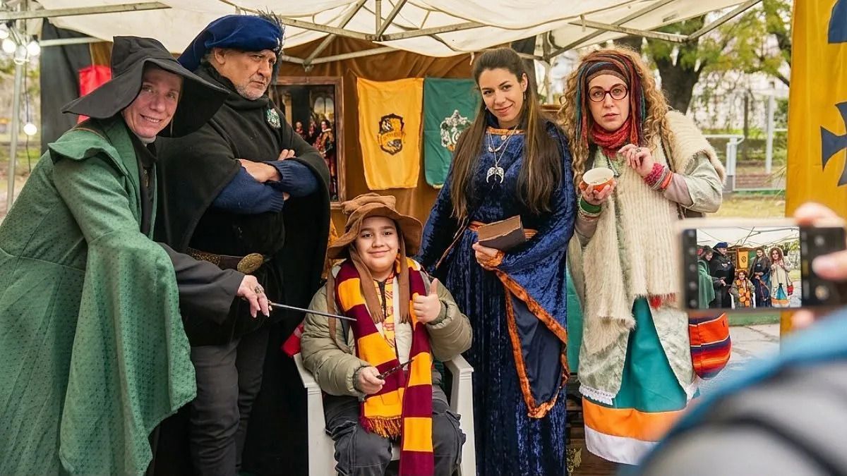 Encuentro de Harry Potter en Banfield Encuentro temático de Harry Potter en la Plaza del Campeón de Banfield