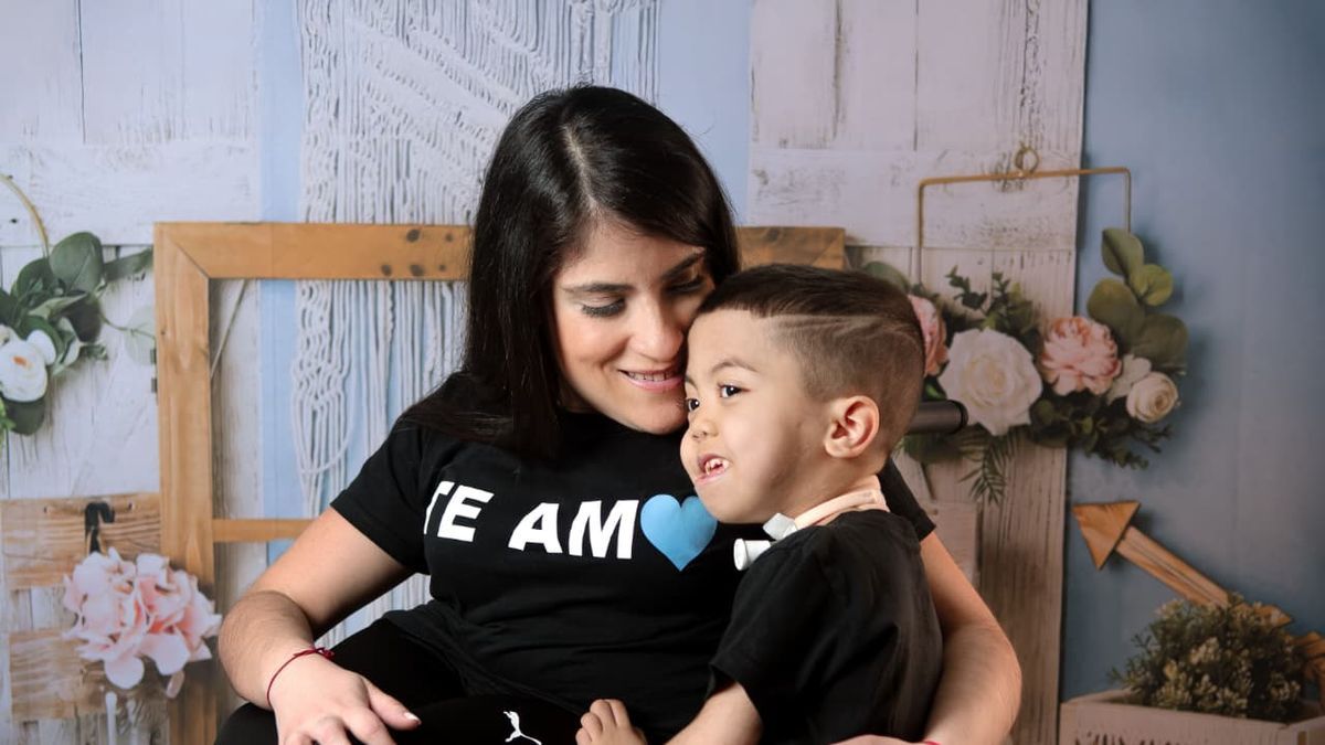 Adopción con perspectiva de discapacidad en Lomas Estefanía Romero, vecina de Parque Barón, impulsa un proyecto sobre adopción con perspectiva de discapacidad.